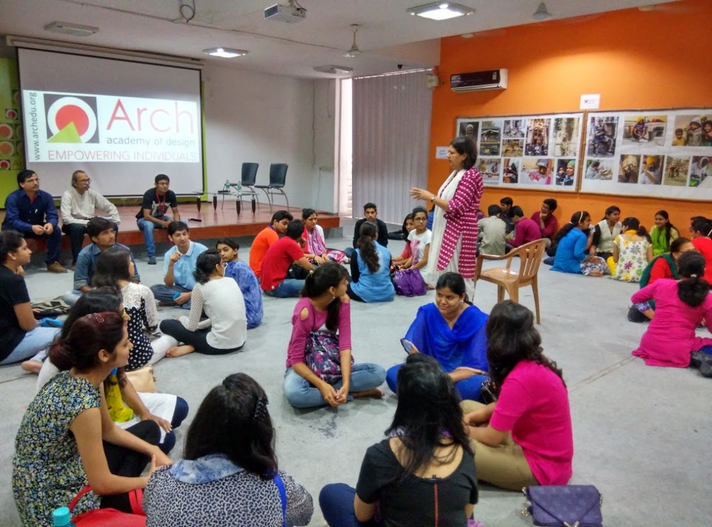 Student Orientation Programs - Introduction to College Life - Arch ...