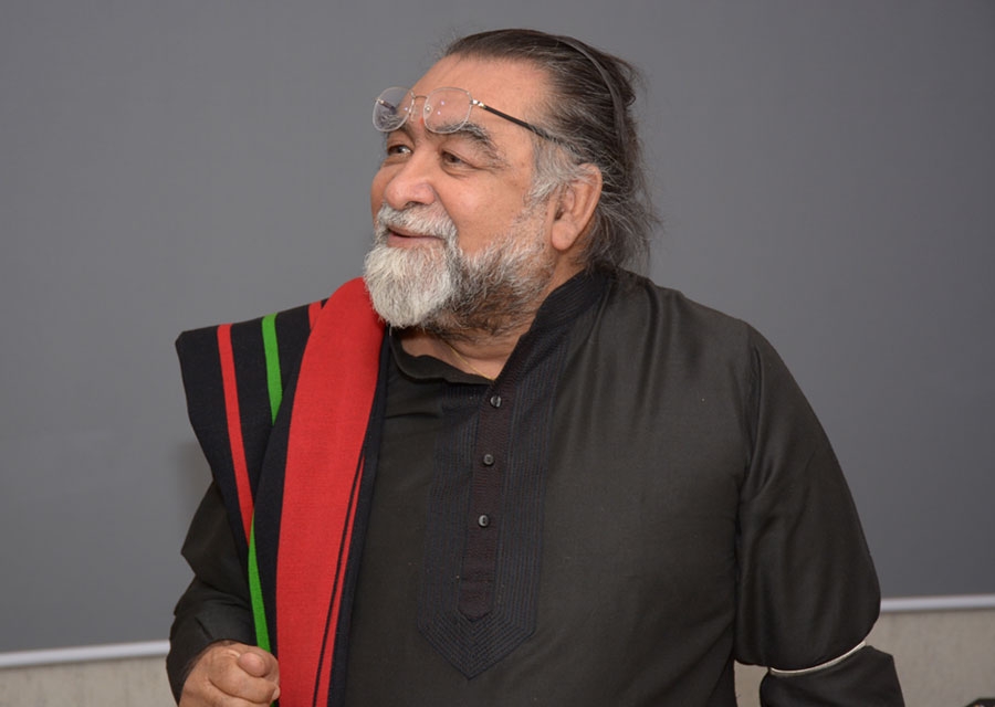 Prahlad Kakkar deciphers branding at Convocation ceremony